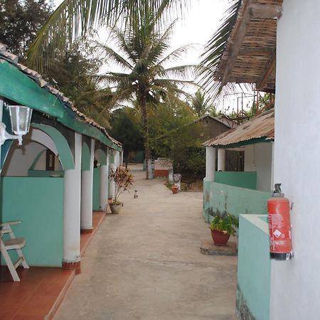 Rainbow Beach Resort Sanyang Екстер'єр фото