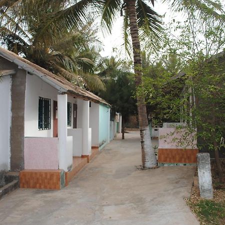 Rainbow Beach Resort Sanyang Екстер'єр фото