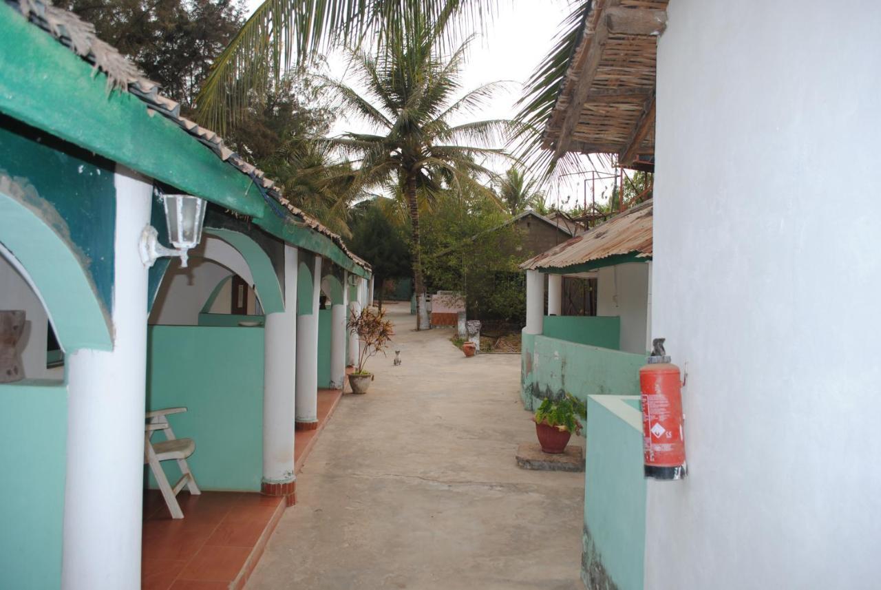 Rainbow Beach Resort Sanyang Екстер'єр фото