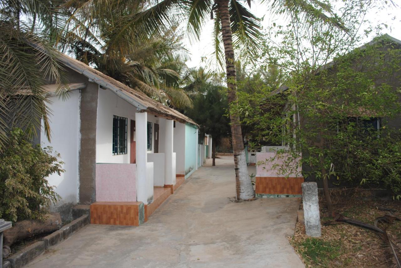 Rainbow Beach Resort Sanyang Екстер'єр фото